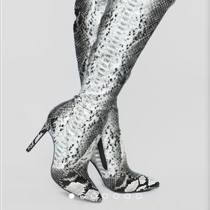 Fashion Nova Knee High Snake Skin Boot